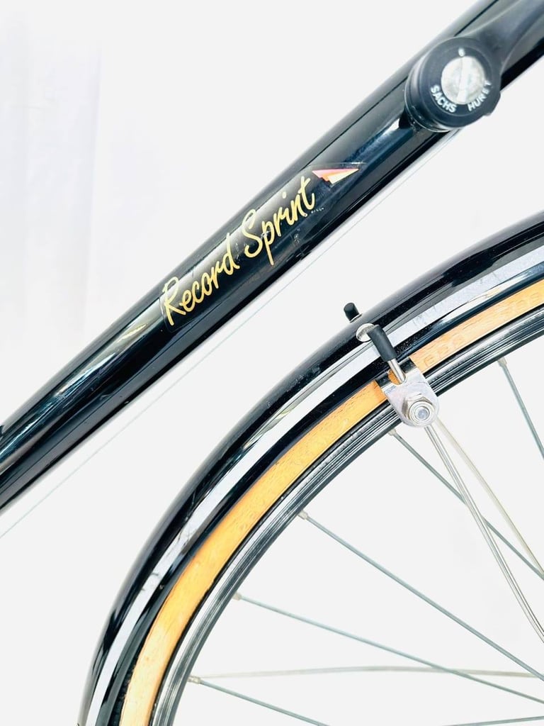 NOS Raleigh Sprint Size/58 cm Super Spec Pristine Condition Road Bike