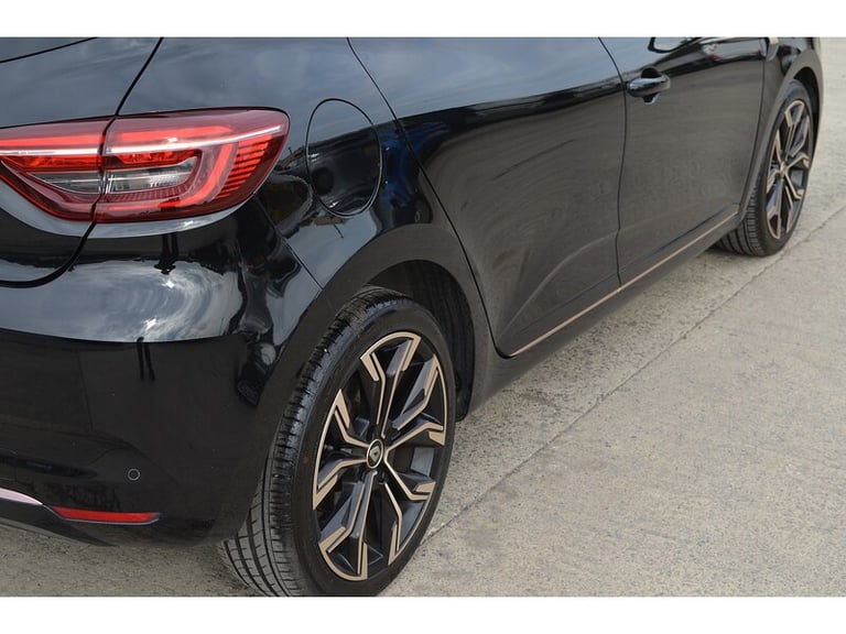 2021 Renault Clio TCe Lutecia Hatchback Petrol Manual