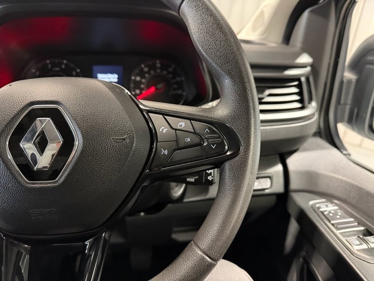 2022 22 RENAULT TRAFIC 2.0 DCI BLUE SL28 BUSINESS+ PANEL VAN 5DR DIESEL MANUAL L