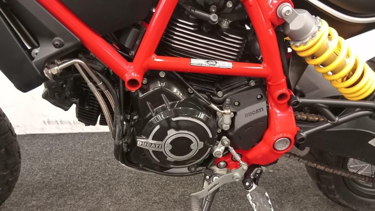 DUCATI SCRAMBLER DESERT SLED ** 12 MONTH MOT - ONE FORMER KEEPER - TAIL TIDY ** 