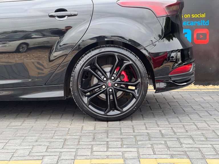 2018 Ford Focus 2.0T EcoBoost ST-3 Euro 6 (s/s) 5dr HATCHBACK Petrol Manual