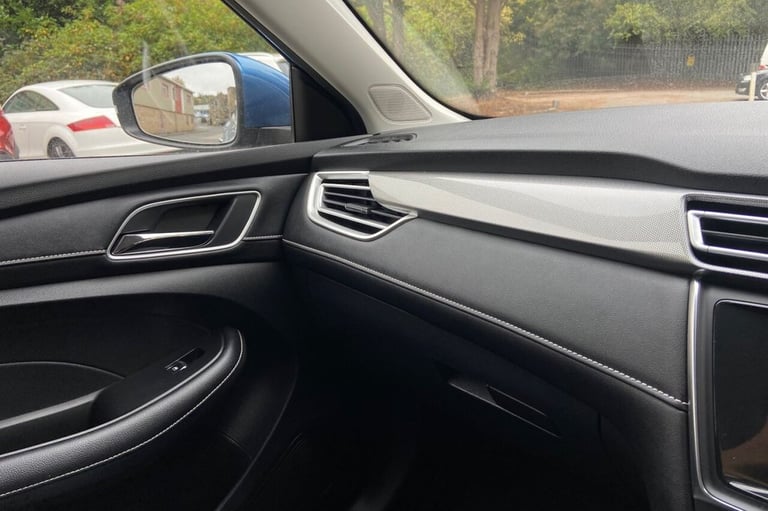 2021 71 MG 1100 61.1KWH EXCLUSIVE LONG RANGE ESTATE 5DR ELECTRIC AUTO (156 PS) A