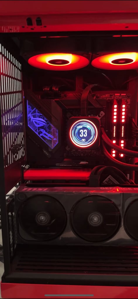 Brand new complete gaming pc 14900k/RTX5070ti/Hyte Y70 Touch/water cooling/ddr5 32gb/2tb/monitor