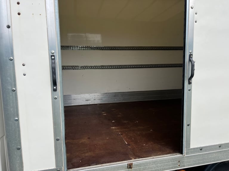 VOLKSWAGEN CRAFTER CR35 2.0 TDI 140PS FWD STARTLINE BOX VAN 21 REG 49,000 MILES