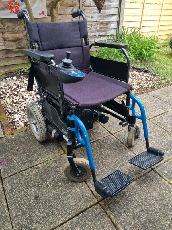 Foldable Mobility Wheelchair in good condition