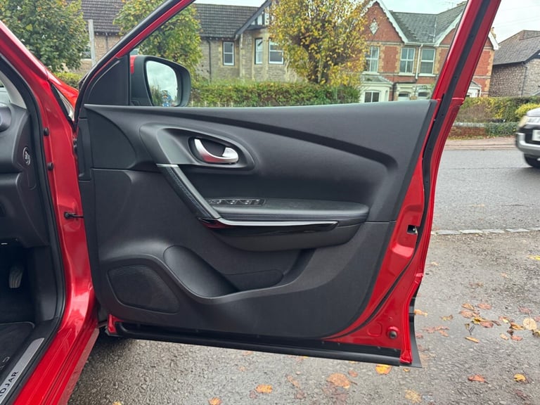 2020 Renault Kadjar S EDITION TCE Hatchback Petrol Manual