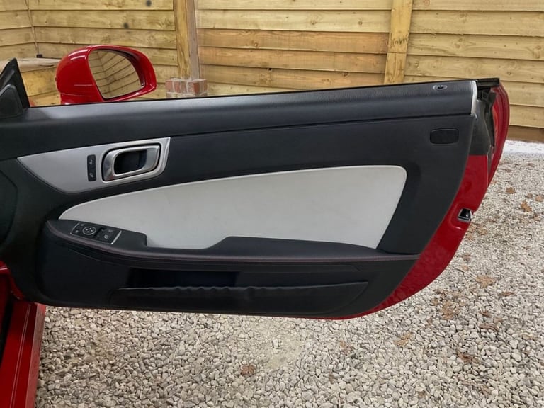 2011 Mercedes-Benz SLK SLK 200 BlueEFF AMG Sport Ed 125 2dr Tip Auto CONVERTIBLE PETROL Automatic