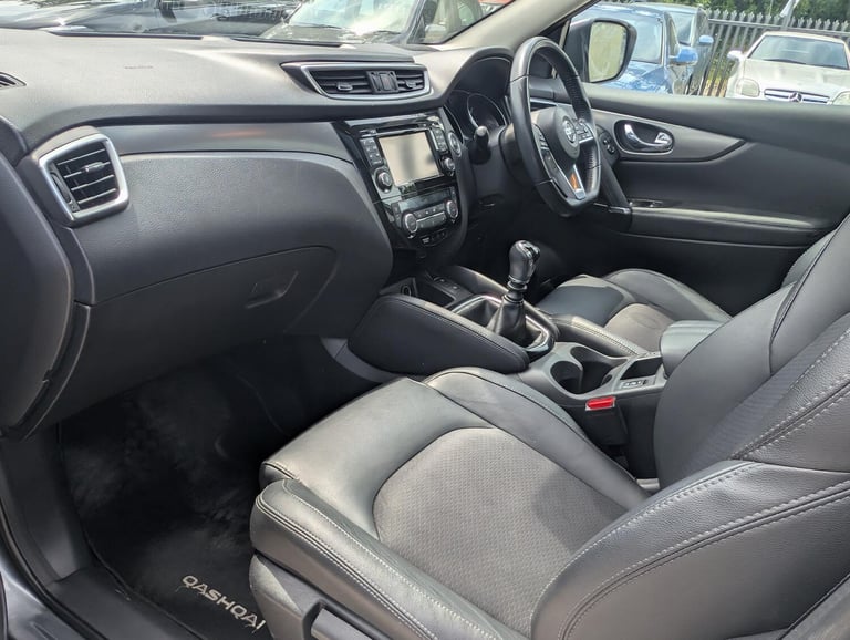 2017 Nissan Qashqai 1.5 dCi Tekna 5dr HATCHBACK DIESEL Manual