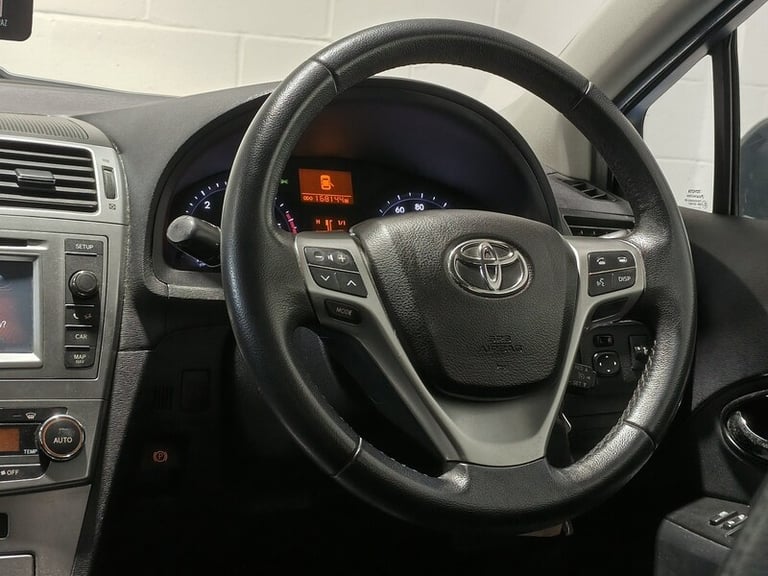2014 Toyota Avensis D-4D Icon Business Edition Saloon Diesel Manual