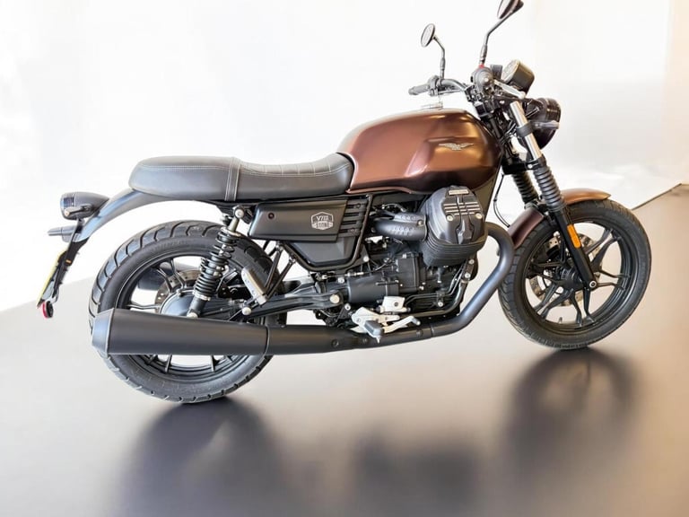 2020 Moto Guzzi V7 744 III Stone Night Pack Euro 4