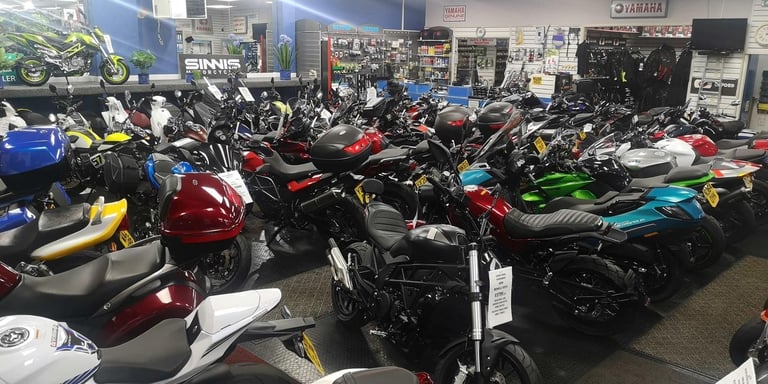 Peugeot Kisbee 50CC SCOOTER   72-REG 10140KLM  IDEAL 16YRS  £1599.OTR