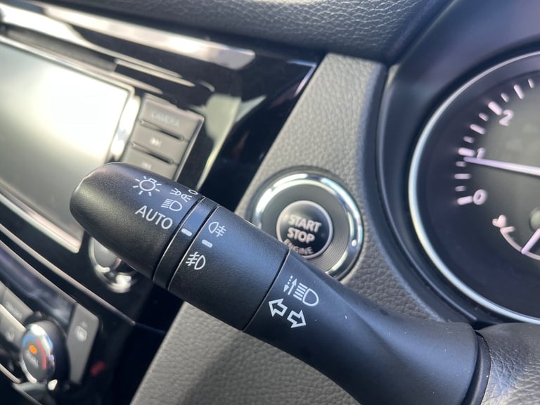 2018 Nissan Qashqai 1.3 DiG-T 160 N-Connecta 5dr DCT HATCHBACK PETROL Automatic