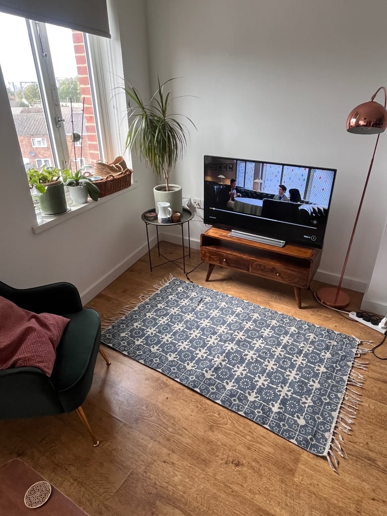 Retro Wooden TV Stand with Drawers - Great Condition!