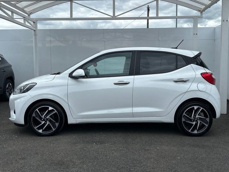 2024 Hyundai i10 1.0 Premium Hatchback 5dr Petrol Auto Euro 6 (s/s) (63 ps) Hatchback PETROL Auto...