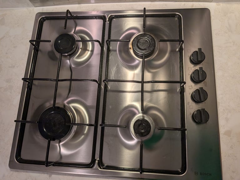 image for Bosch 4 hob gas cooker - under 2 years old