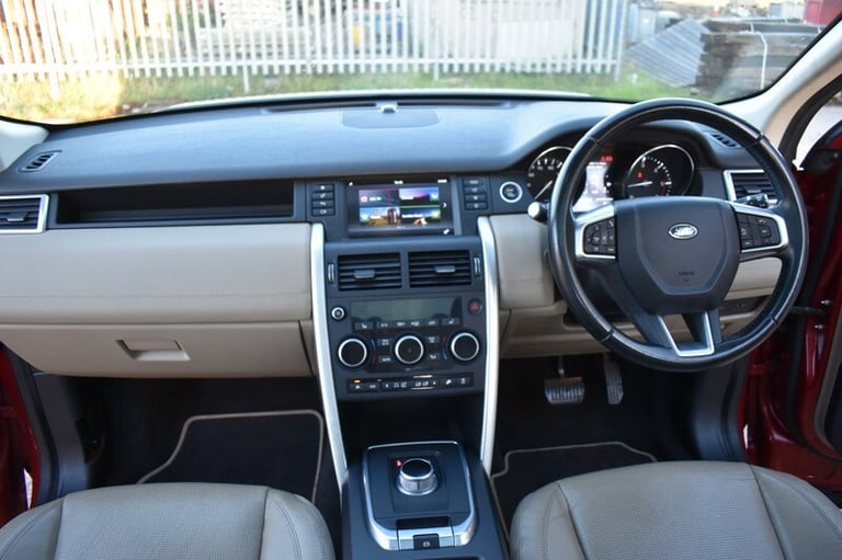 Land Rover Discovery Sport TD4 HSE