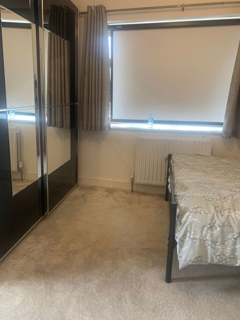 image for Spacious and Cosy Double Room for Rent in - IG2 7DL