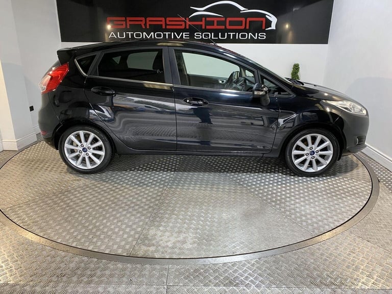 FORD FIESTA 1.0T EcoBoost Titanium Euro 6 (s/s) 5dr 2015