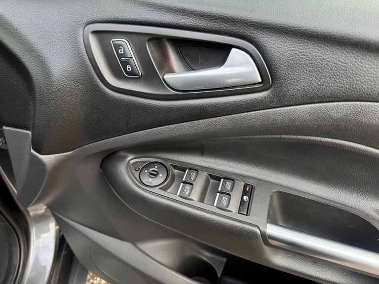 2016 Ford Kuga 2.0 TDCi 180 Titanium X Sport 5dr Powershift HATCHBACK DIESEL Automatic