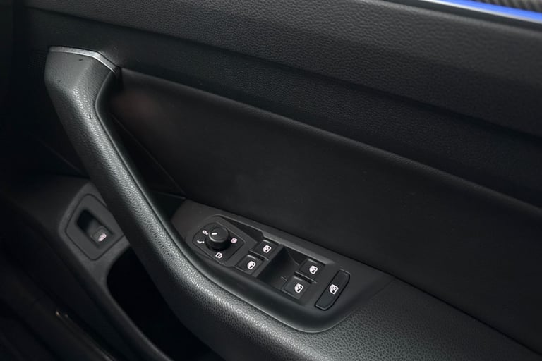 2018 Volkswagen Arteon 2.0 TSI R-Line Fastback DSG Euro 6 (s/s) 5dr Hatchback Automatic