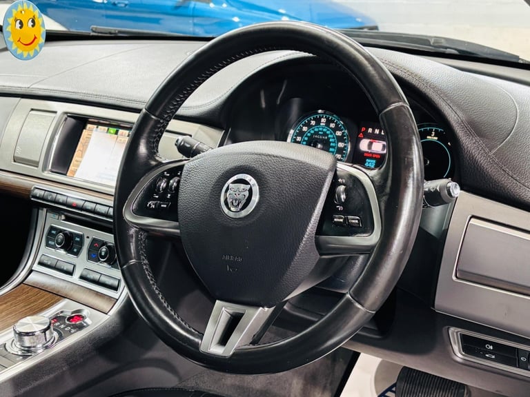2013 Jaguar XF 3.0d V6 Luxury 4dr Auto [Start Stop] SALOON DIESEL Automatic