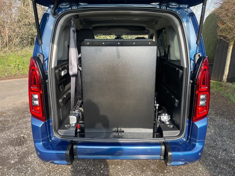  Vauxhall Combo-life 1.2 Turbo 130 SE 5dr AUTOMATIC WHEELCHAIR ACCESSIBLE