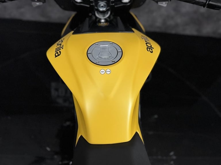 Aprilia Tuono 125 2025 Viper Yellow