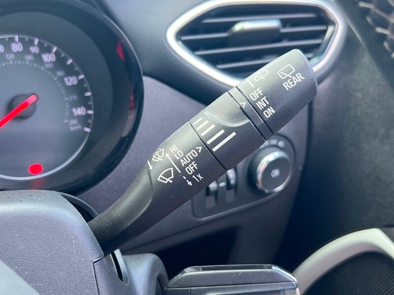 Vauxhall CROSSLAND 1.2 Turbo Griffin SUV 5dr Petrol Manual Euro 6 (s/s) (110 ps)