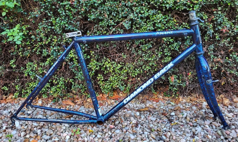 image for Diamond Back Ascent retro 1990s mountain bike frame and forks.