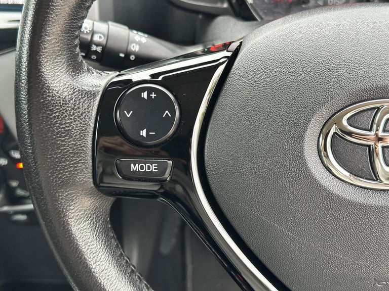 2020 Toyota AYGO 1.0 VVT-i X-Play 5dr HATCHBACK PETROL Manual
