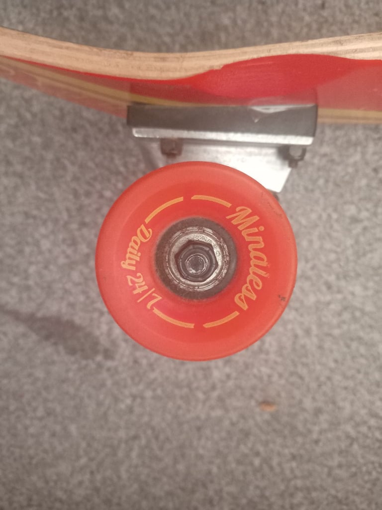 Mindless skateboard longboard