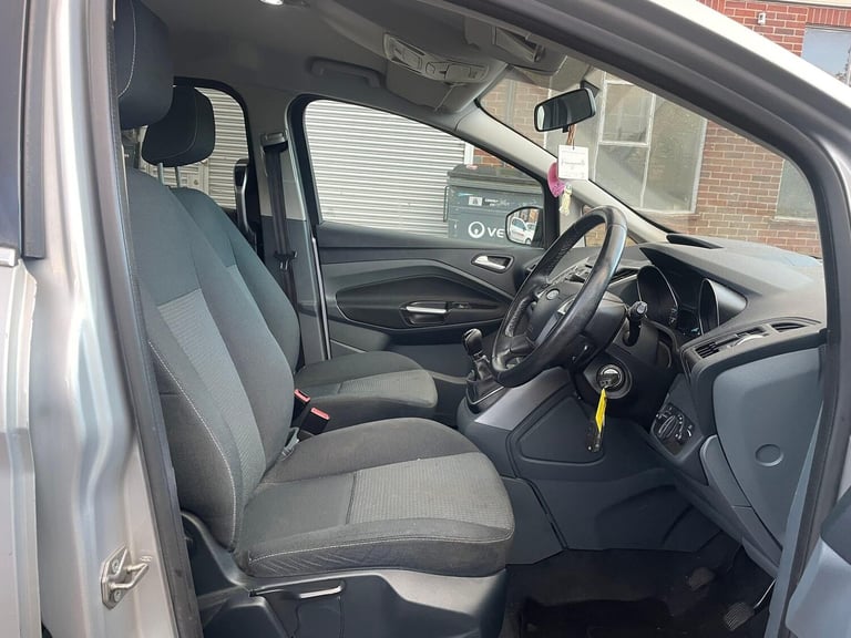 2011 Ford Grand C-Max 1.6 Zetec 5dr MPV PETROL Manual