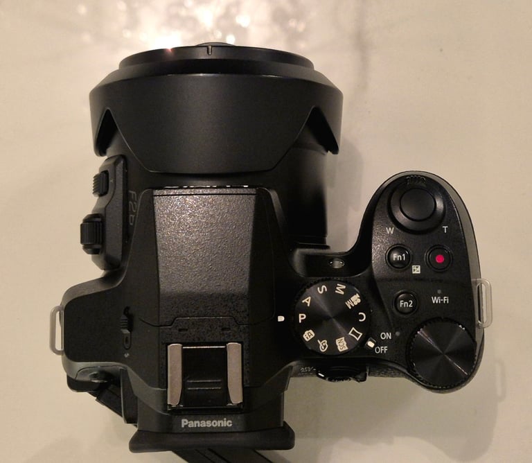 Panasonic lumix fz330 bridge camera 