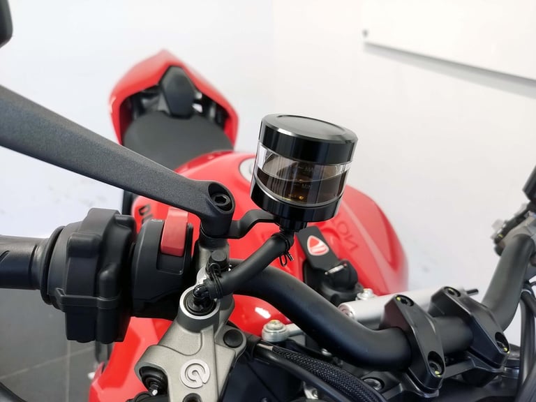 2024 Ducati Streetfighter V2 Red 559 Miles | £196 Dep & £196 pcm 7.9% APR