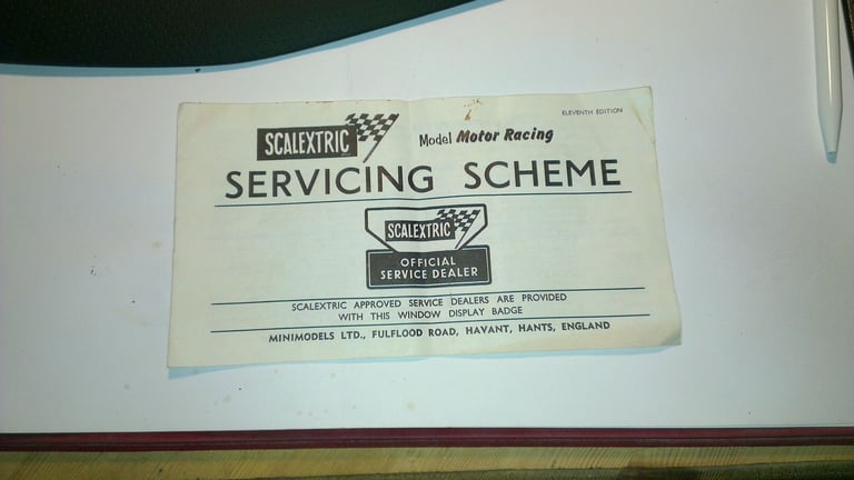SCALEXTRIC instructions, flags, pit stop, throttle, cars, servicing