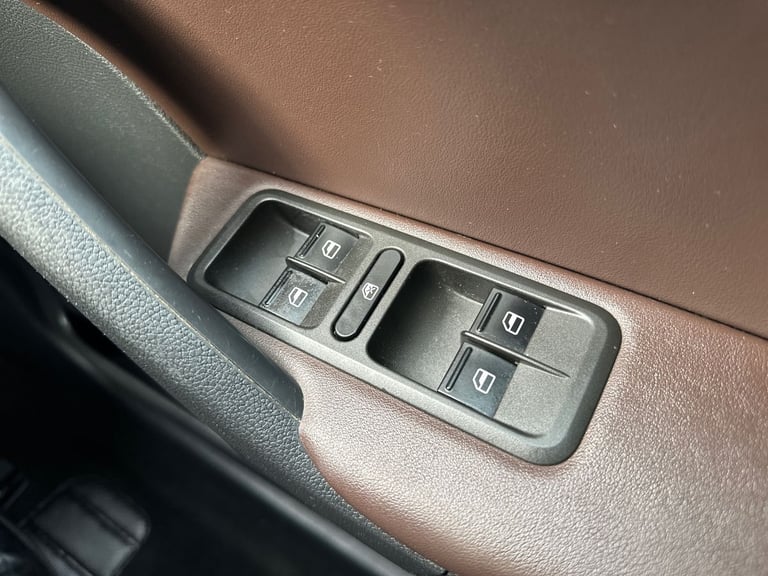 2016 Skoda Yeti Skoda Yeti 1.4TSI Laurin &amp; Klement Outdoor 5dr 4X4 Estate Petrol Manual