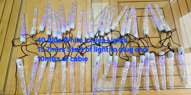 40 Blue White Icicles Christmas Or Party Lights 15.7mtrs Electrical Outdoor