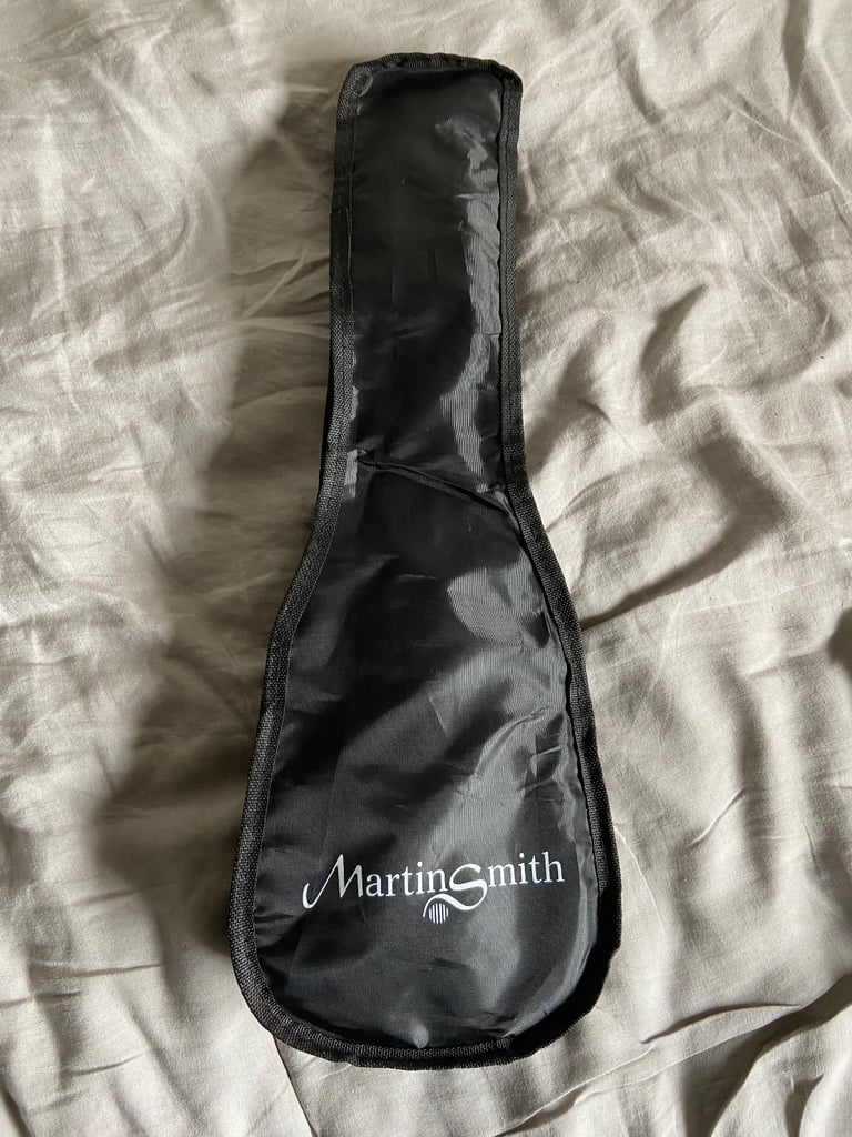 image for Beginner’s Ukulele (Black) with bag