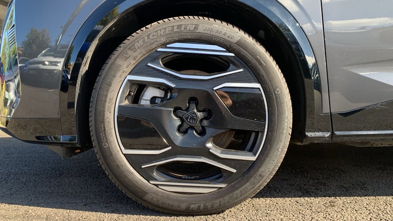 2025 Peugeot 3008 73kWh GT SUV 5dr Electric Auto (210 ps) SUV Electric Automatic