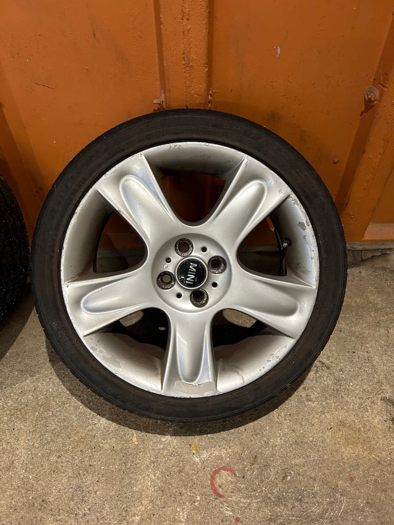 Mini Cooper Alloys (Bullet style)
