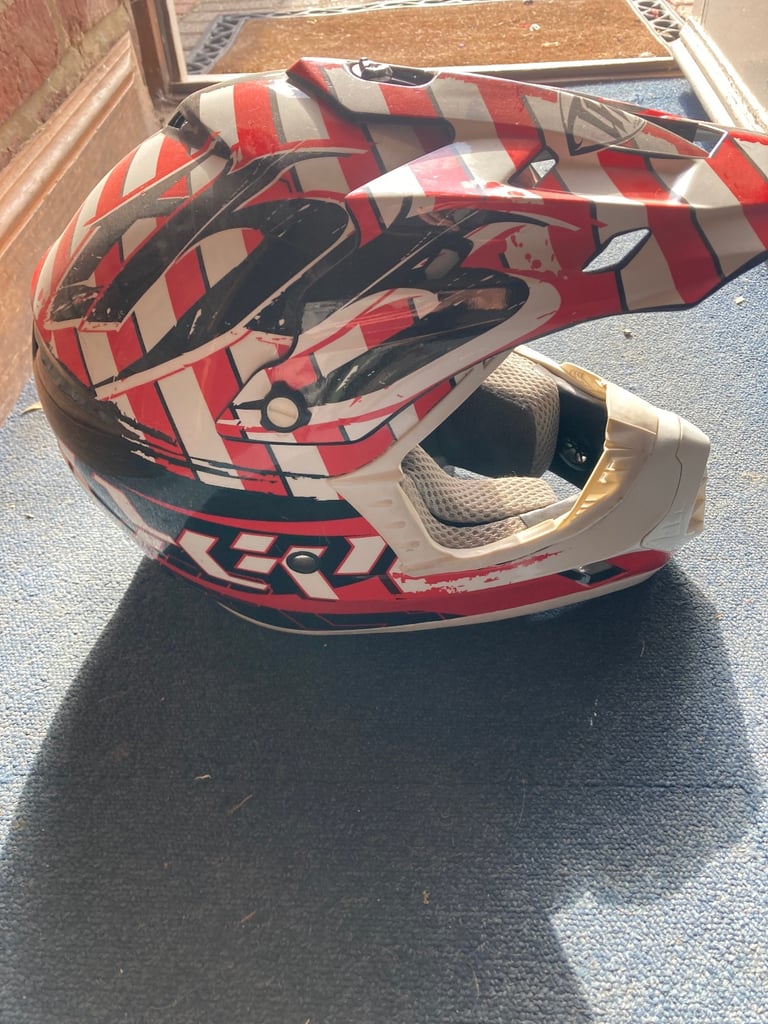 Child’s motorcycle helmet 