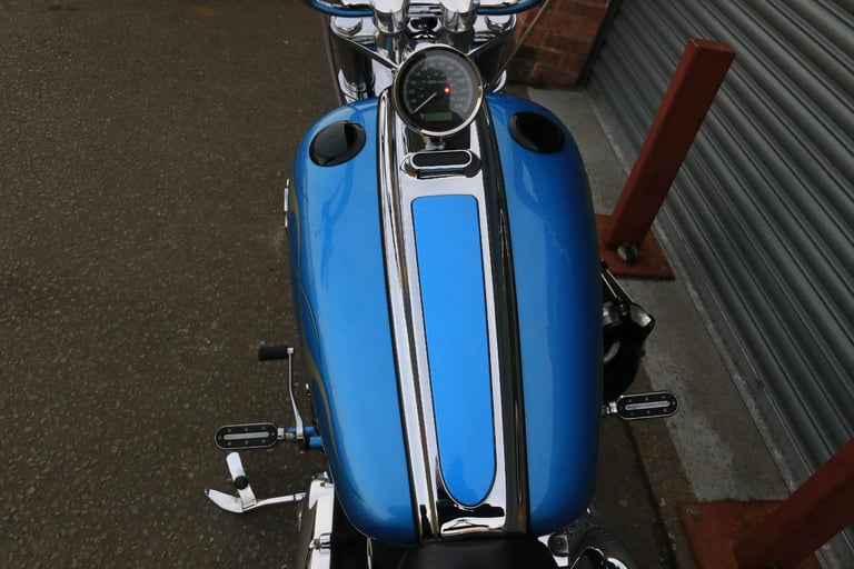 Harley-Davidson FXCWC SOFTAIL ROCKER C 2011 1584cc