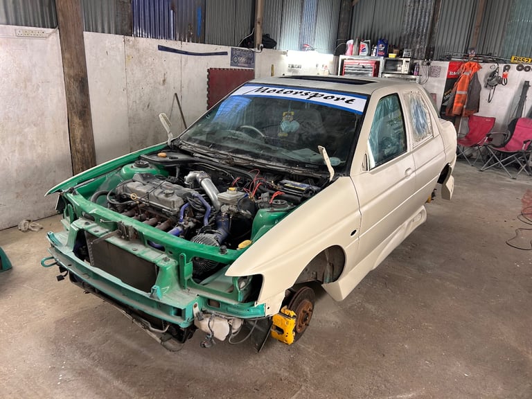Ford, ESCORT, Saloon, 1995, Manual, 1597 (cc), 4 doors