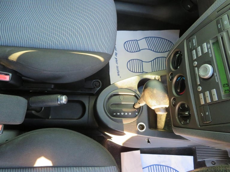 FORD FUSION 1.6 Zetec 5dr 2009