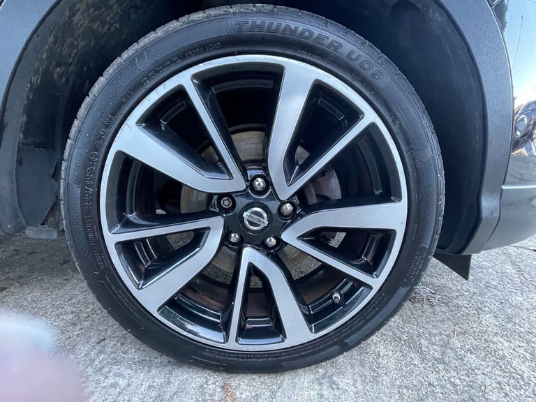 2015 Nissan Qashqai 1.6 DIG-T Tekna SUV 5dr Petrol Manual 2WD Euro 6 (s/s) (163