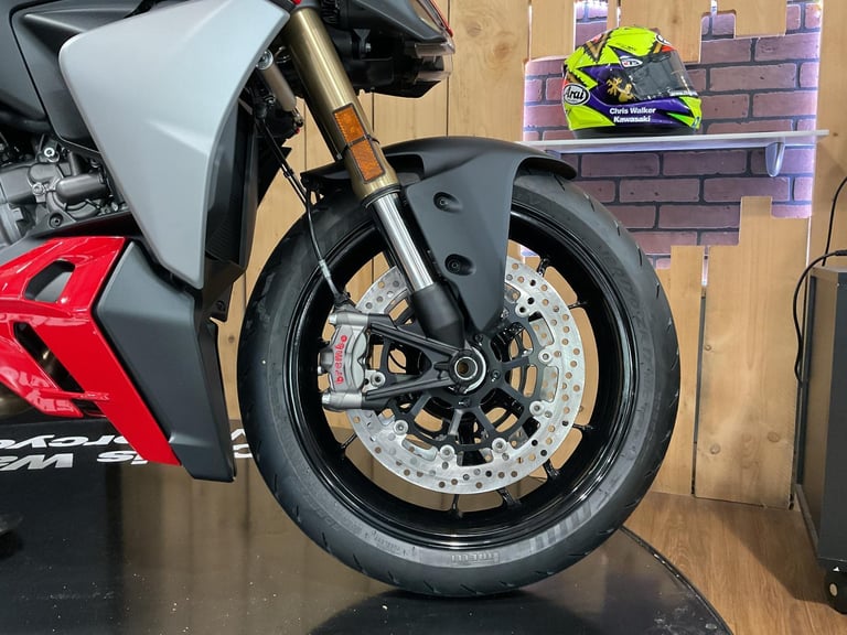 Ducati Streetfighter V2 2025 LOW RATE FINANCE 4.9%APR HP & PCP ORDER NOW!