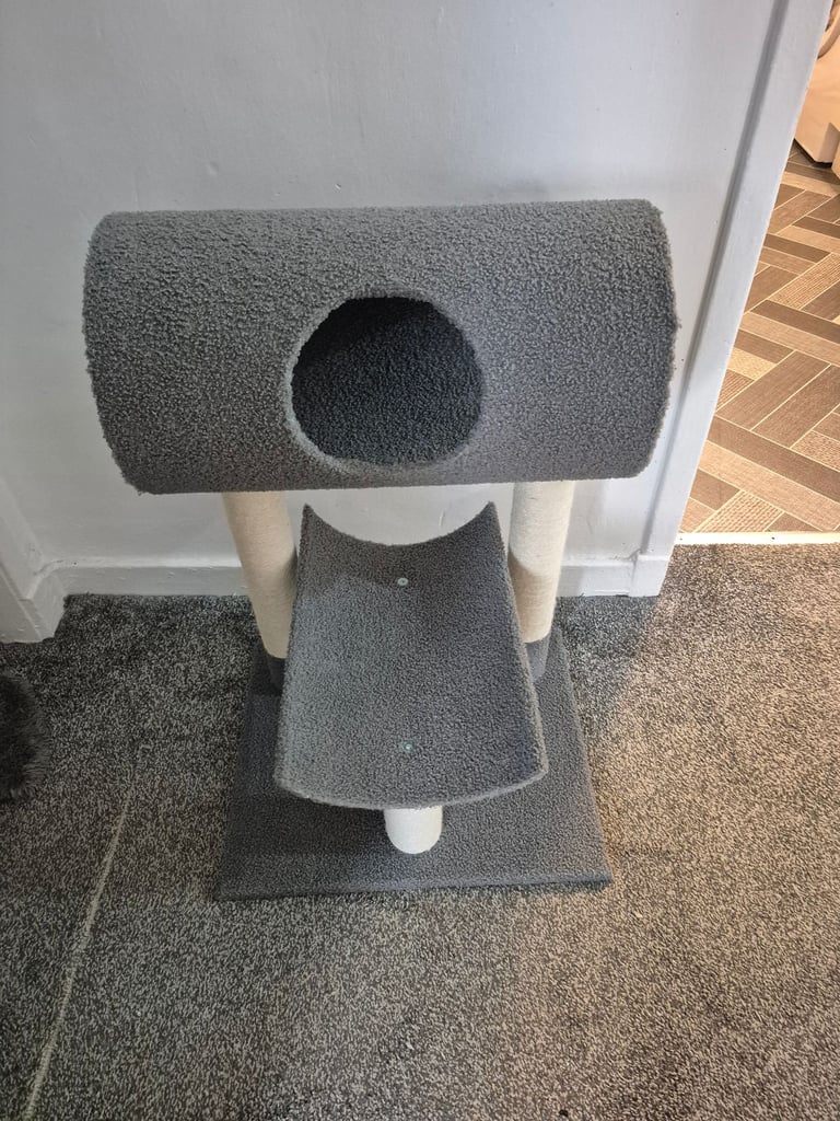 Cat tree 
