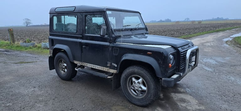 Land Rover, DEFENDER, Panel Van, 2001, Manual, 2495 (cc)