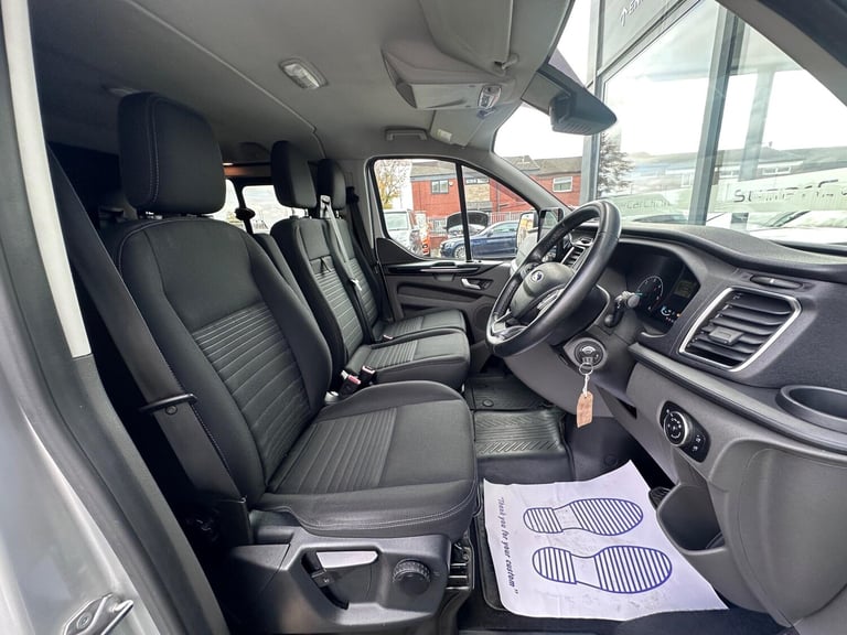 2019 Ford Transit Custom 2.0 EcoBlue 170ps Low Roof D/Cab Limited Van Auto PANEL VAN DIESEL Autom...