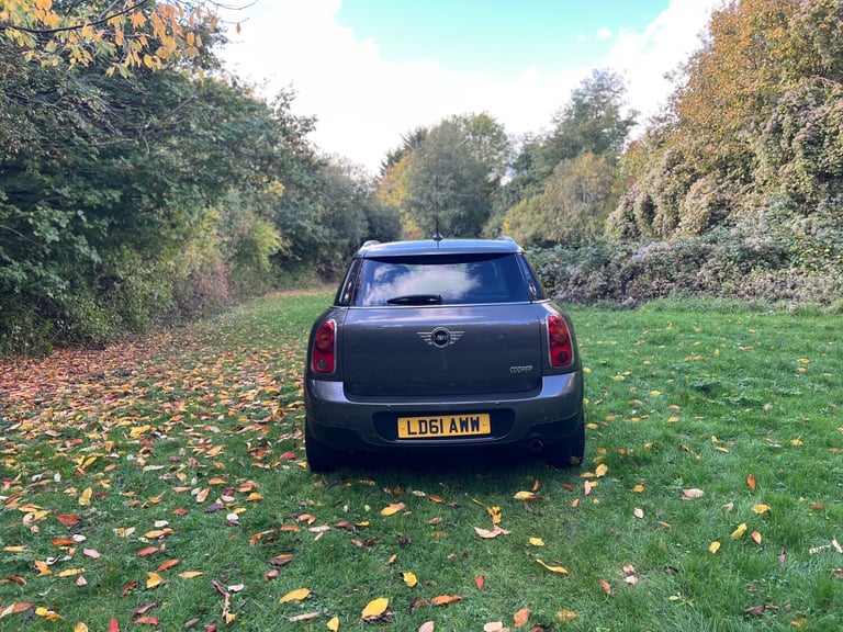 2011 MINI Countryman 1.6 Cooper 5dr Auto HATCHBACK Petrol Automatic